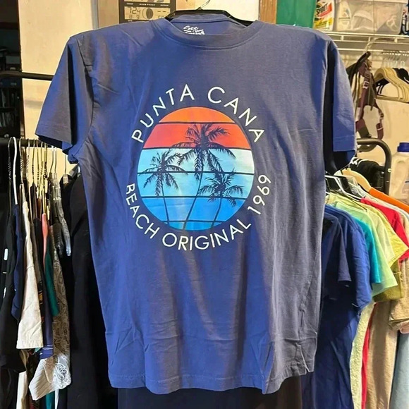 Punta Cana Beach Tee- Size medium - Picture 1 of 3